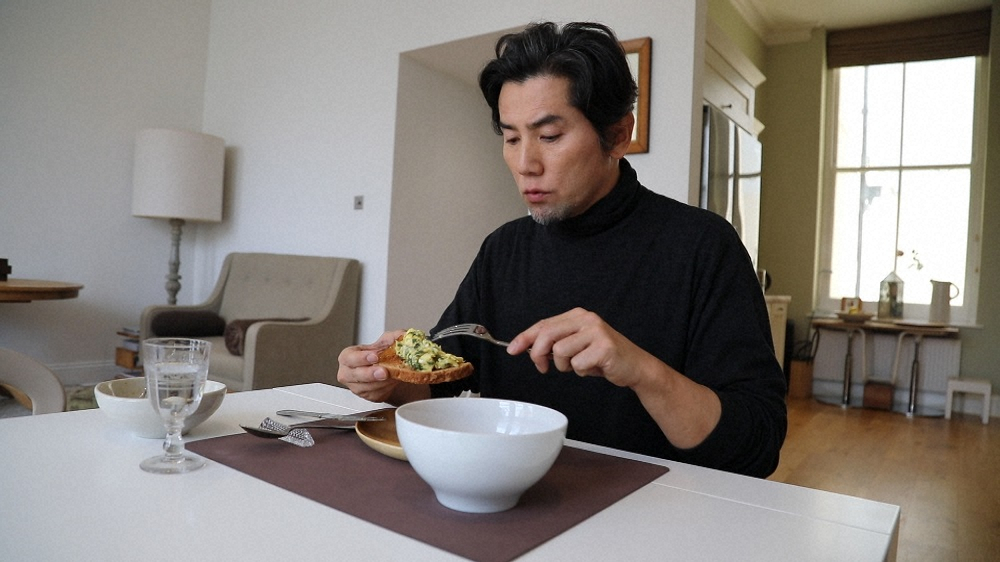 「プロフェッショナル　仕事の流儀」で人生初の密着取材を受けた本木雅弘。ロンドンの自宅を初公開（C）NHK