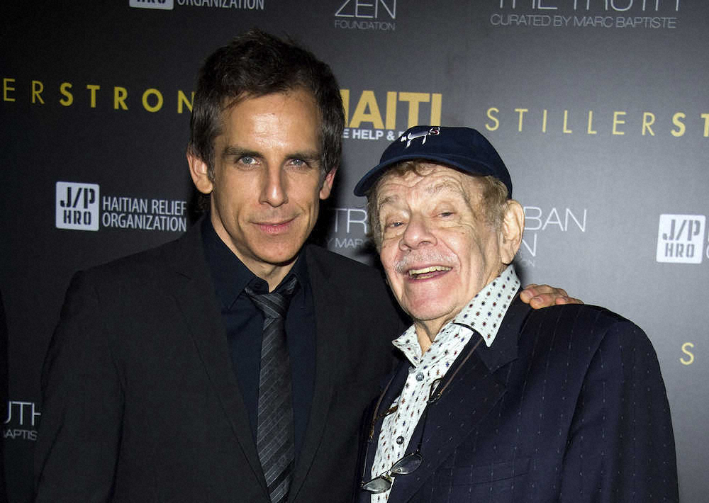 92歳で亡くなったジェリー・スティラーさん。左は俳優で息子のベン・スティラー（AP）