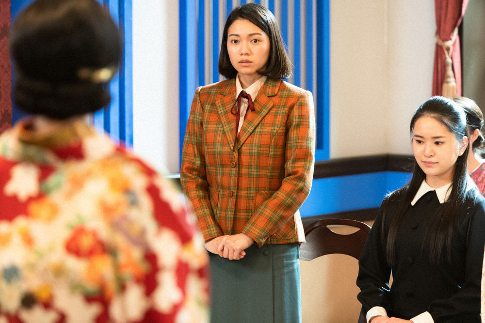 連続テレビ小説「エール」第9週は「東京恋物語」。音（二階堂ふみ・左から2人目）が再会したのは…（C）NHK