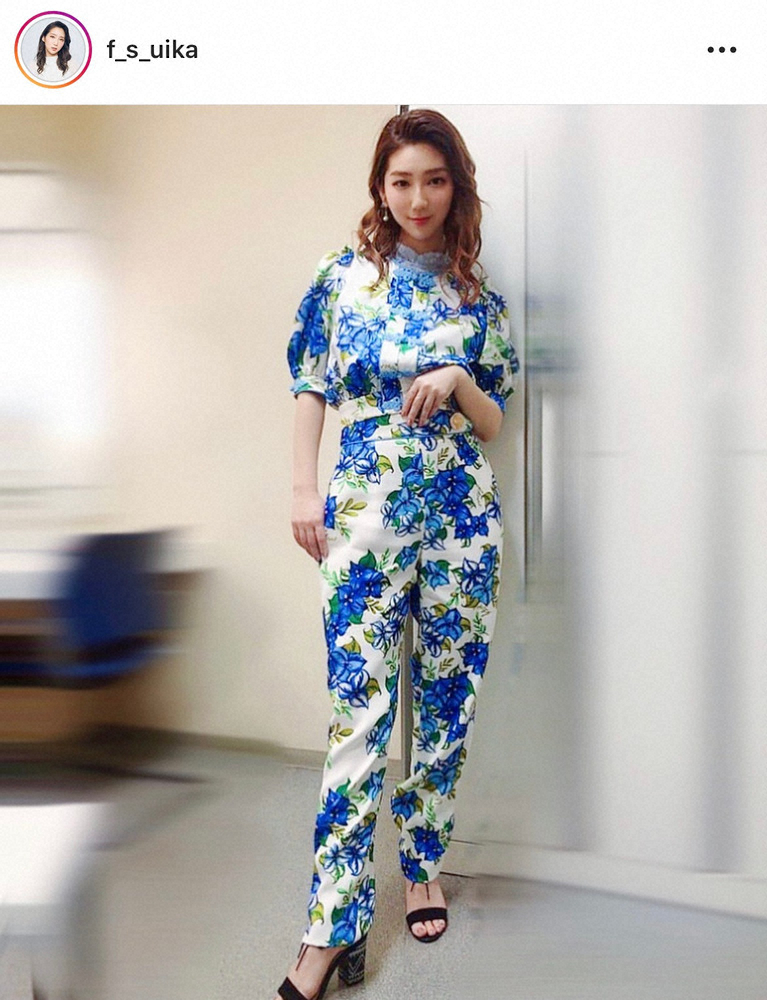 【画像・写真】ウイカ　“夏コーデ”セットアップに「他の人なかなか似合いません」「サマーな装い」