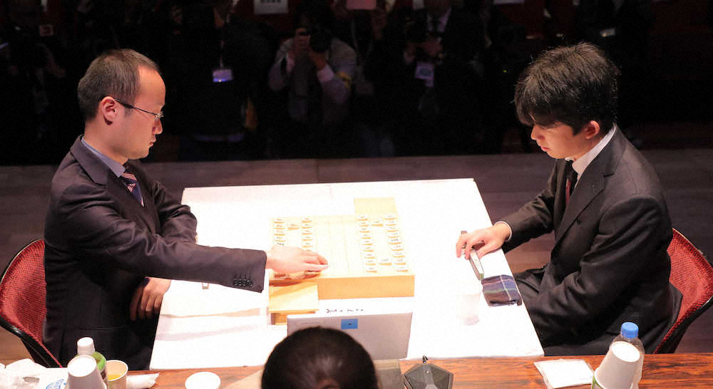 【画像・写真】藤井七段、最年少タイトルなるか　8日棋聖戦開幕、谷川九段「五分五分」重圧大きいのは渡辺棋聖か