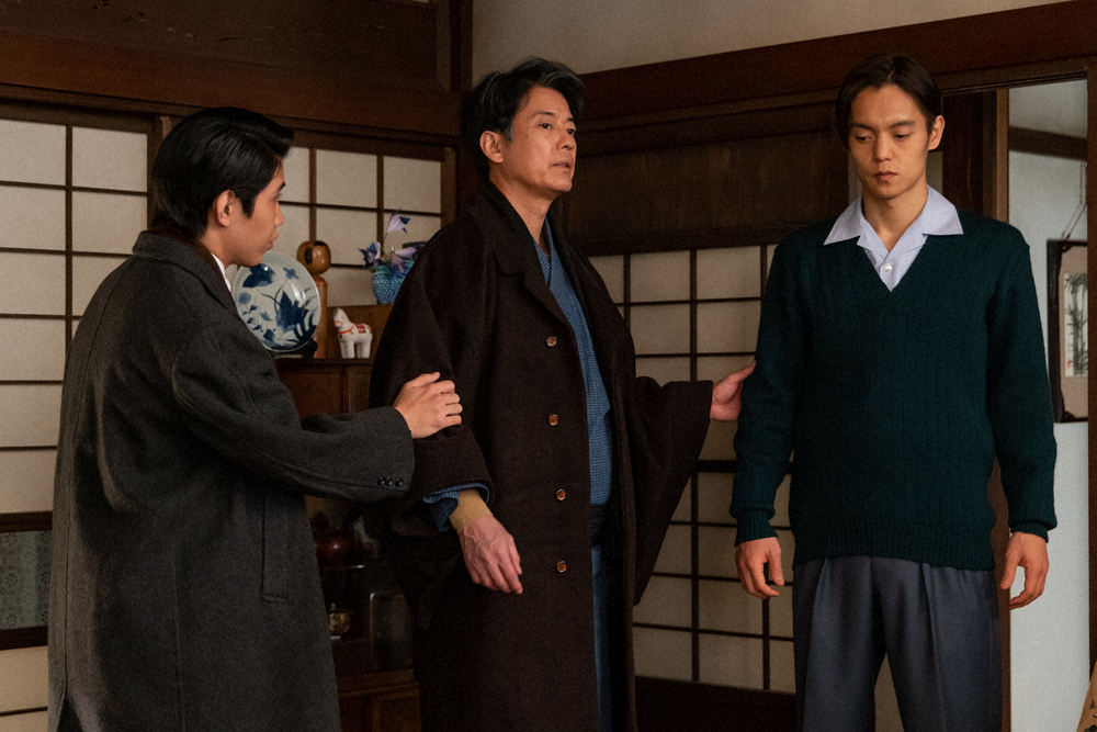 【画像・写真】【明日6月11日のエール】第54話　病床の三郎、望みは裕一のハーモニカ　浩二は養蚕農家にリンゴ勧め