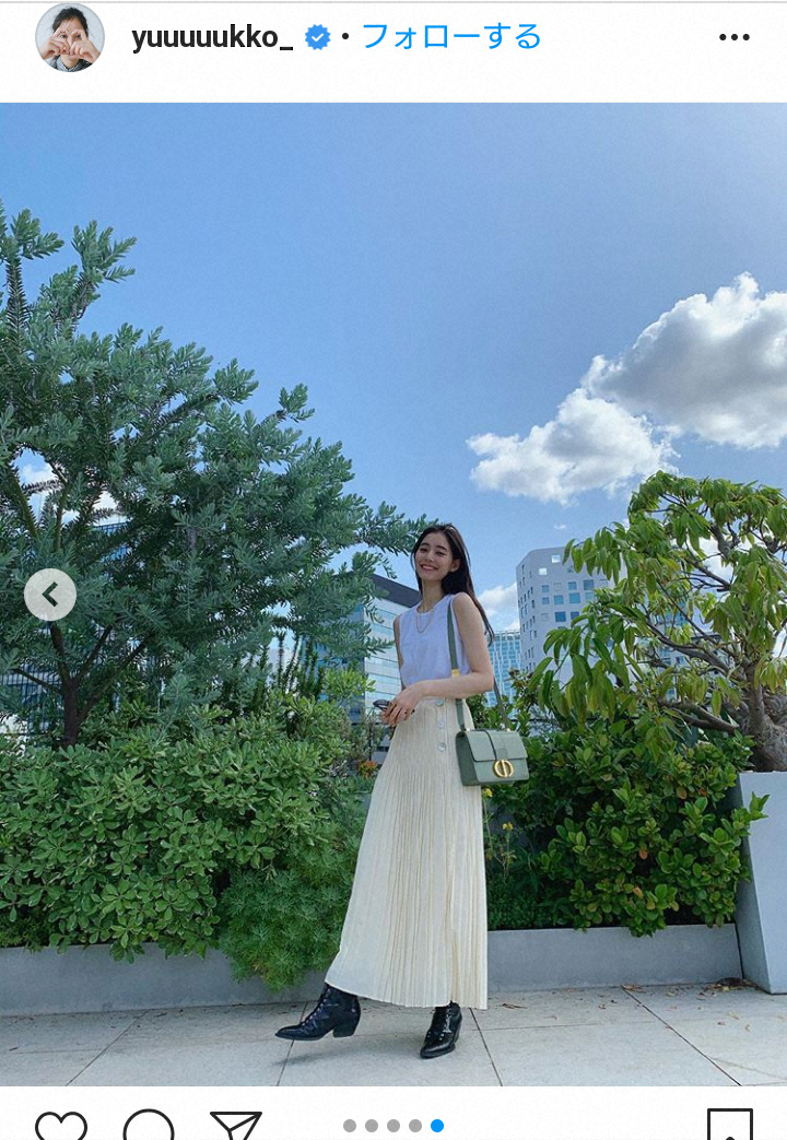 【画像・写真】新木優子  ノースリーブの私服コーデ披露　　スタイルの良さに反響「ウエストほっそ」