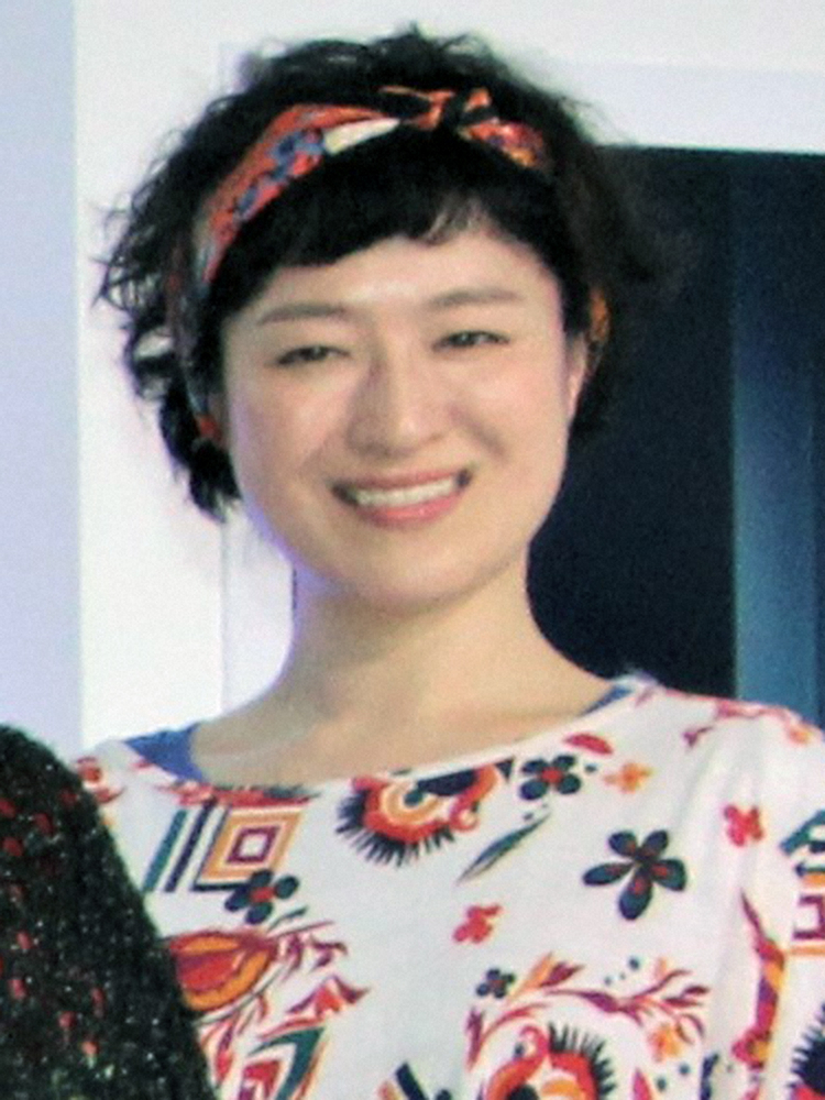 女優、しゅはまはるみ＝2019年4月