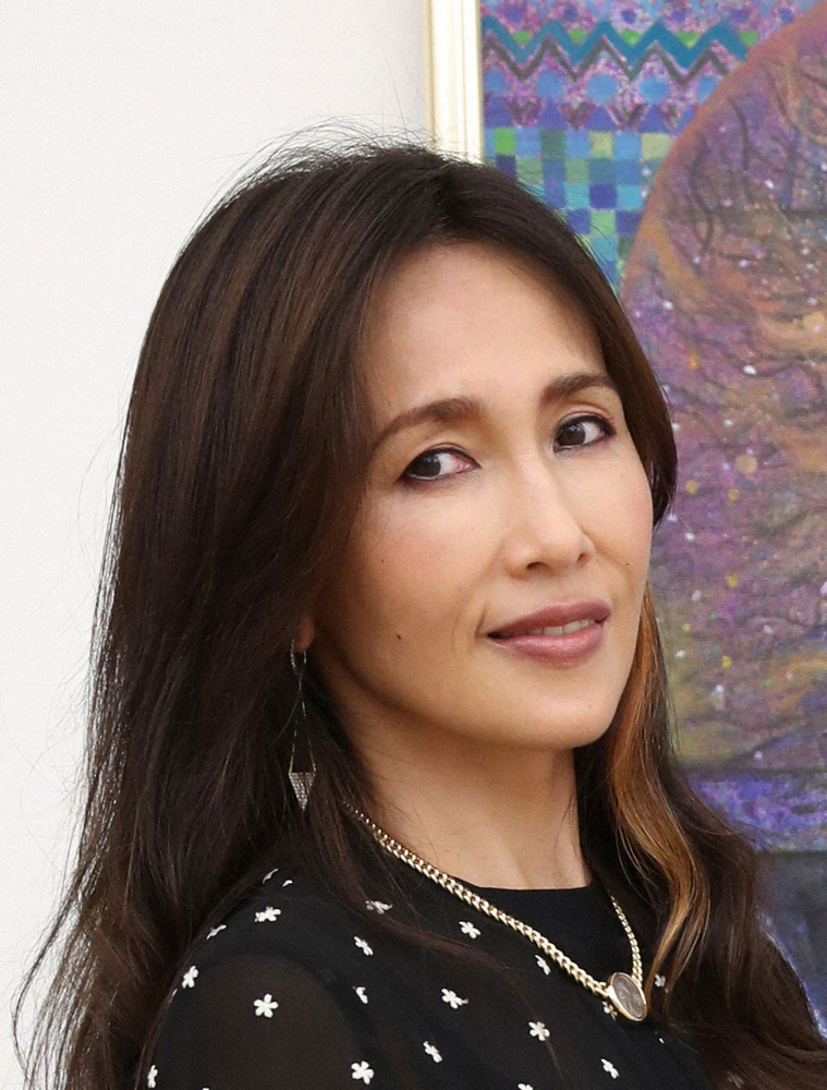 【画像・写真】工藤静香「凄い事が起きました！」と喜びの報告　初めてフジが開花「よくぞ咲いてくれました」