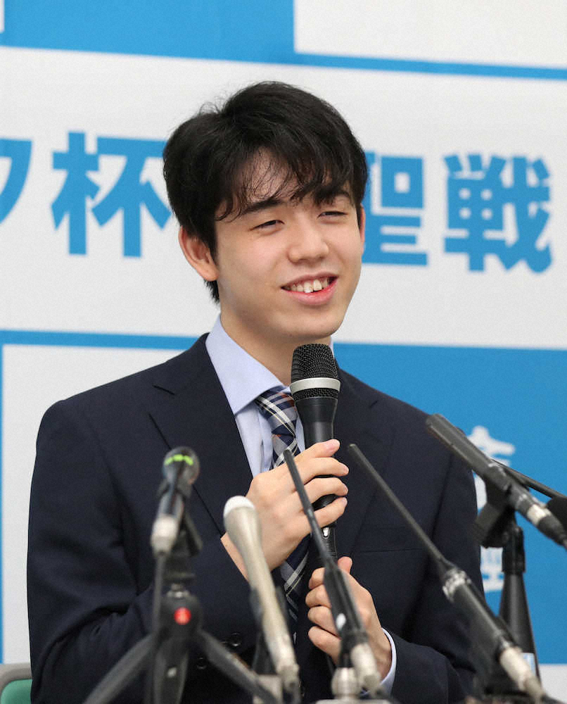 【画像・写真】藤井棋聖“18歳初白星”4日開幕の王位戦第3局へ弾み