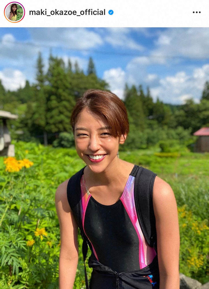 【画像・写真】岡副麻希、小麦色の肌が眩しいウエットスーツ姿　ファン「真っ黒に日焼け」「魅力的」