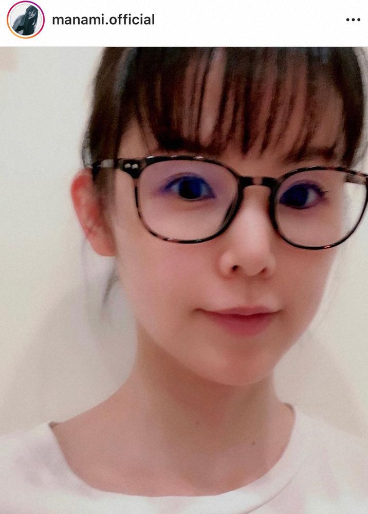 【画像・写真】小西真奈美　“手抜きメイク”もキュートなメガネ姿　ファン「メッチャ似合って素敵」