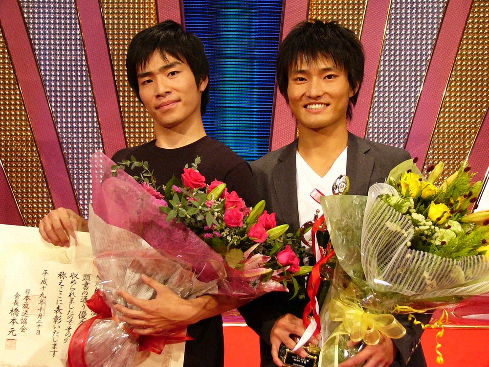07年、「NHK新人演芸大賞」（演芸部門）を受賞したお笑いコンビ「ジャルジャル」