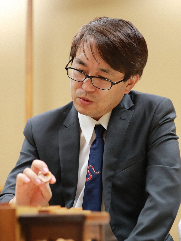 【画像・写真】「勉強している」羽生九段　藤井2冠に3戦3敗も“千倍返しの秋”　王将戦挑戦者決定リーグ22日開幕