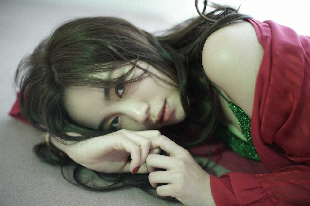 【画像・写真】ソロデビュー鷲尾伶菜　一発撮り唱「失恋ソングを出したら失恋したんだと思って」