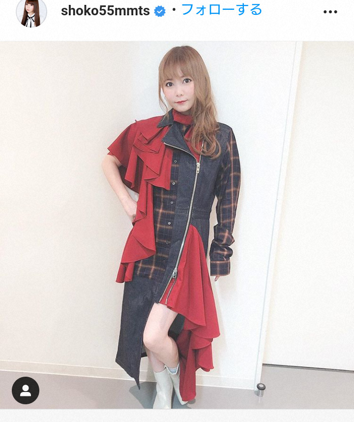 【画像・写真】中川翔子　4キロ減量の脚線美チラ見せショット公開に「顔がスッキリしてる」「ギガントすげー！」