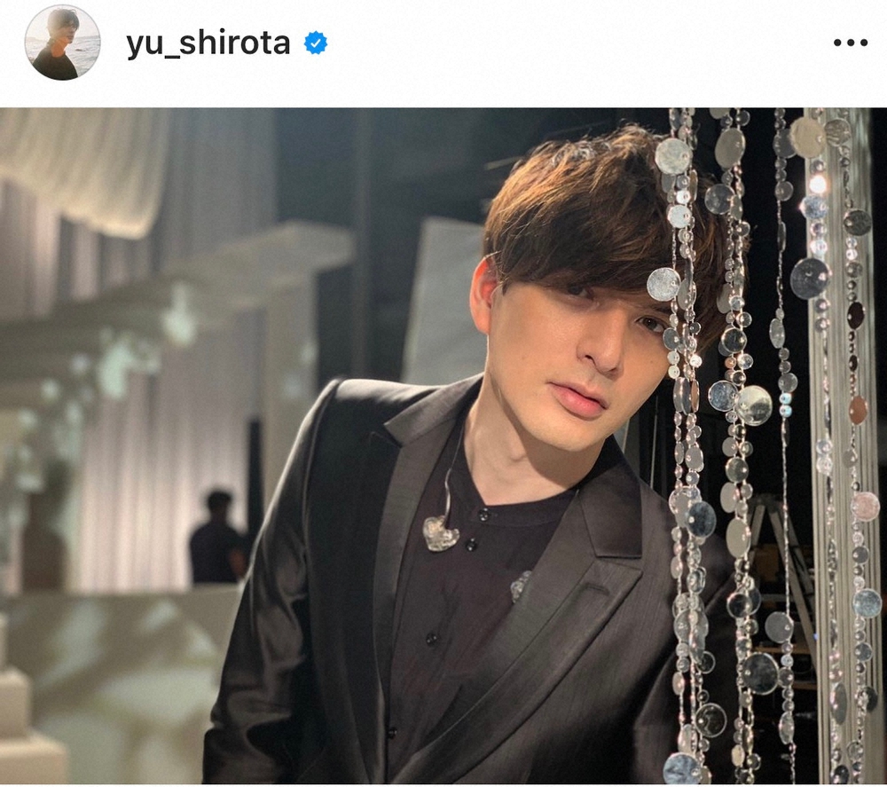 【画像・写真】城田優「何枚目が好き？」　CMオフショット投稿でファンに質問「選べない」「全部好み」