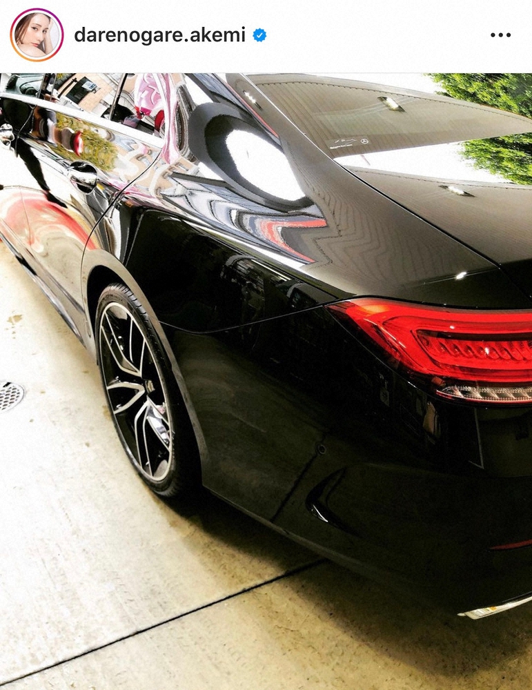 【画像・写真】ダレノガレ明美、イケメン愛車公開「こんなかっこいい車乗ってるんですね」と反響