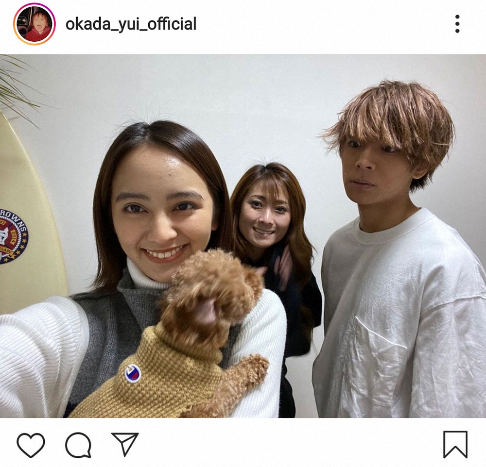 【画像・写真】岡田結実　母、兄との仲良しショット披露　ファン「家族みんな頑張って」とエール