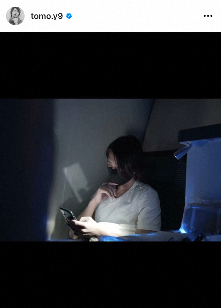 【画像・写真】山下智久「未来を見据える事しかできません」　海外出発時？の動画とともに