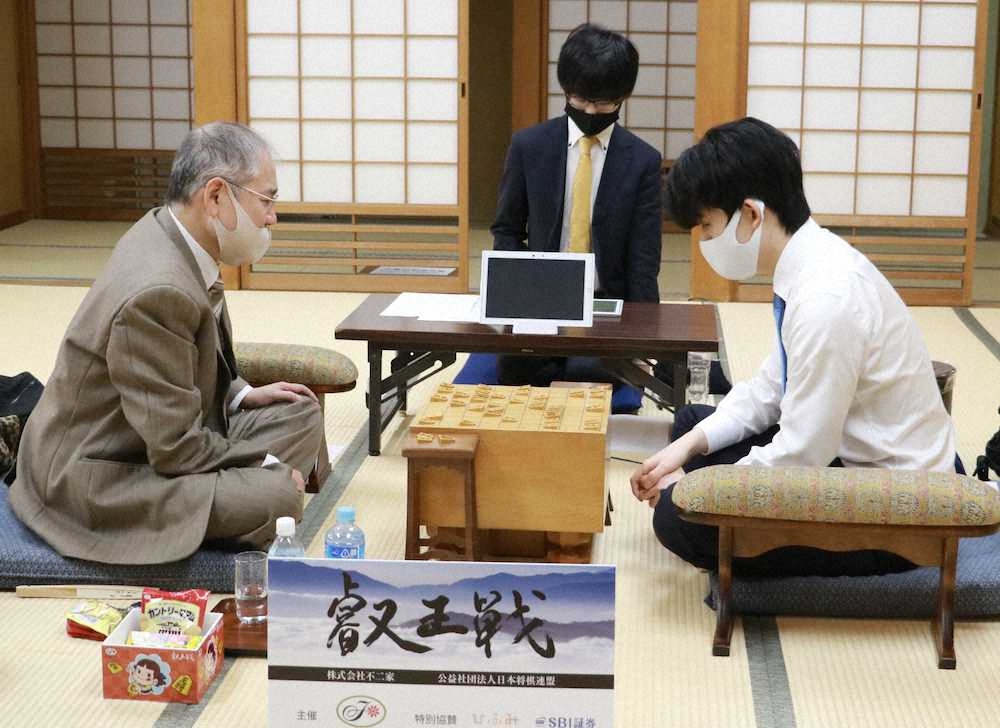 【画像・写真】藤井聡太2冠が長沼洋八段に勝利　午後7時から杉本昌隆八段と3度目の師弟対決