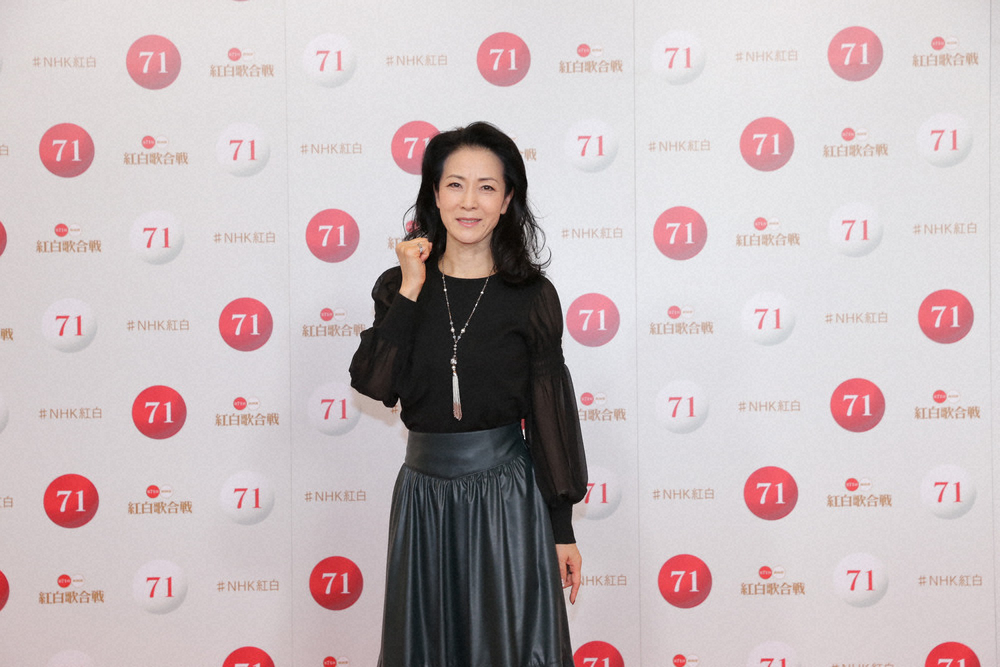 「第71回NHK紅白歌合戦」リハーサルで取材に応じた坂本冬美