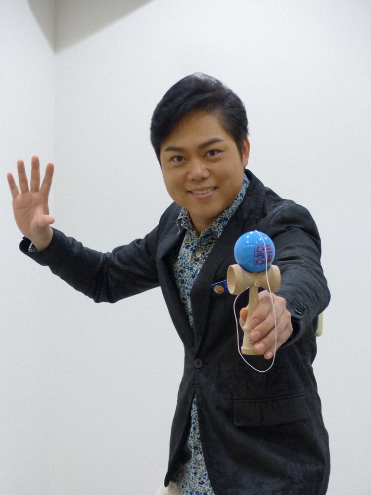 【画像・写真】演歌歌手の三山ひろし