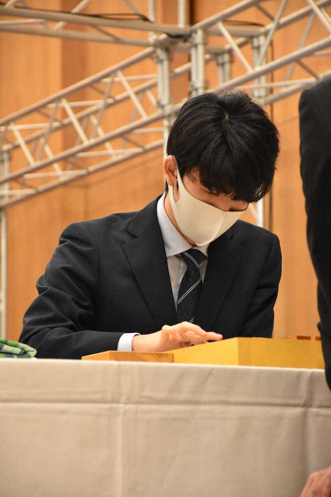 【画像・写真】藤井聡太2冠、天敵豊島竜王相手に初白星なるか　“7度目の正直”へ午後2時から対戦決定