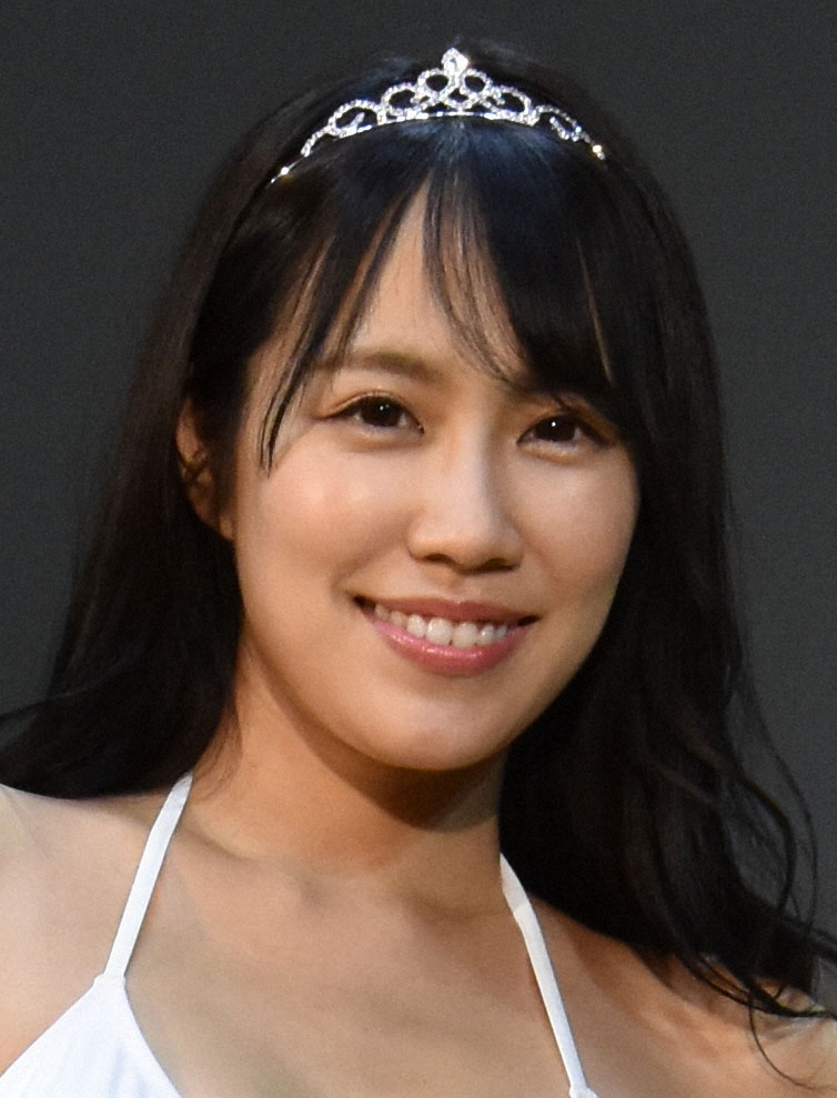 【画像・写真】「ミスFLASH2021」グランプリ発表　レースクイーン女王・霧島聖子らが涙の受賞