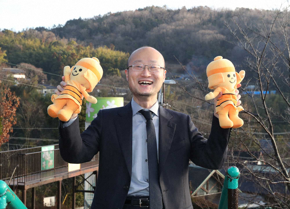 【画像・写真】渡辺王将　休まず「作戦練る」、連勝発進から一夜　高槻市内を散策