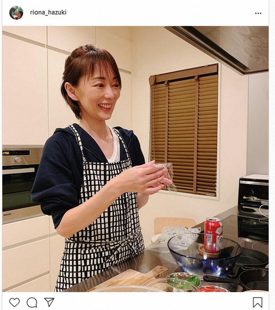 【画像・写真】45歳葉月里緒奈　エプロン姿披露「おばちゃんな今が一番楽しい」　フォロワー「待ち受けにしたい」