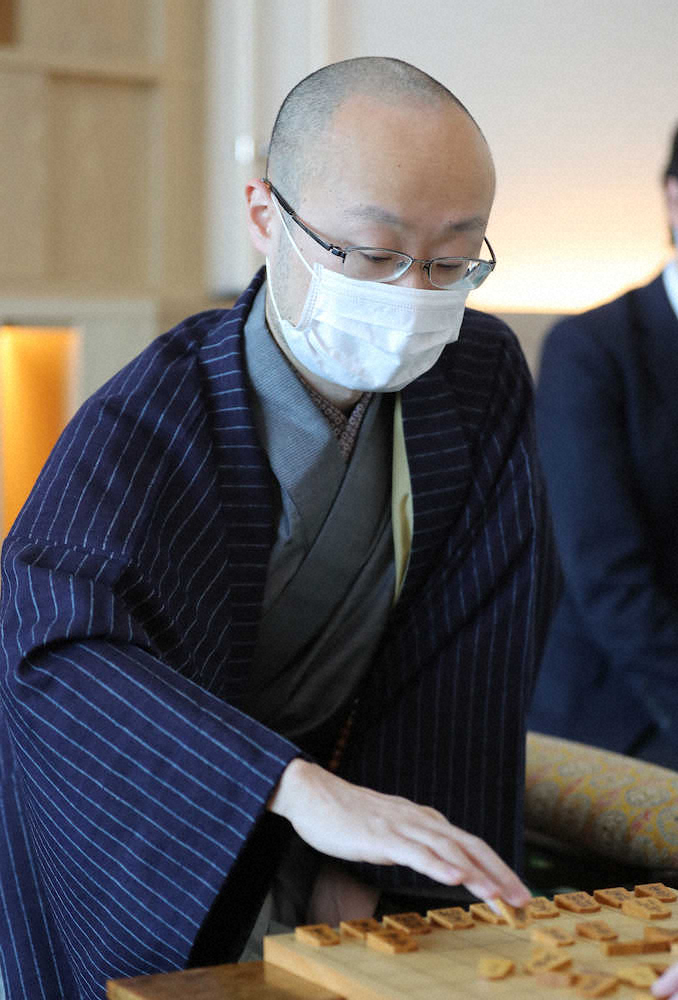 【画像・写真】渡辺王将vs永瀬王座　第70期王将戦七番勝負第4局対局開始