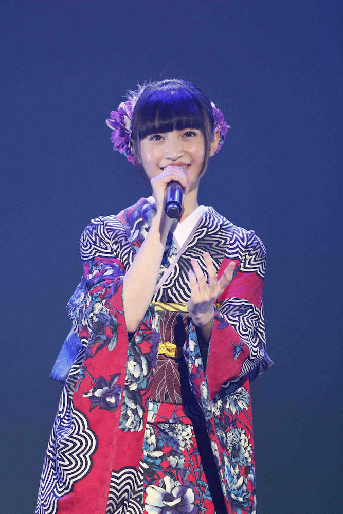 【画像・写真】アイドルから演歌歌手に…望月琉叶“ソロ”初コンサート「まだスタートライン」