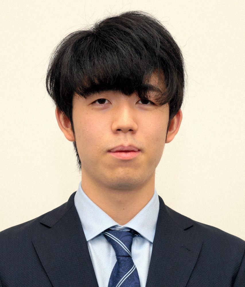 【画像・写真】藤井2冠、高校自主退学を決断　師匠・杉本八段「2年あまり通えた。意味があった」