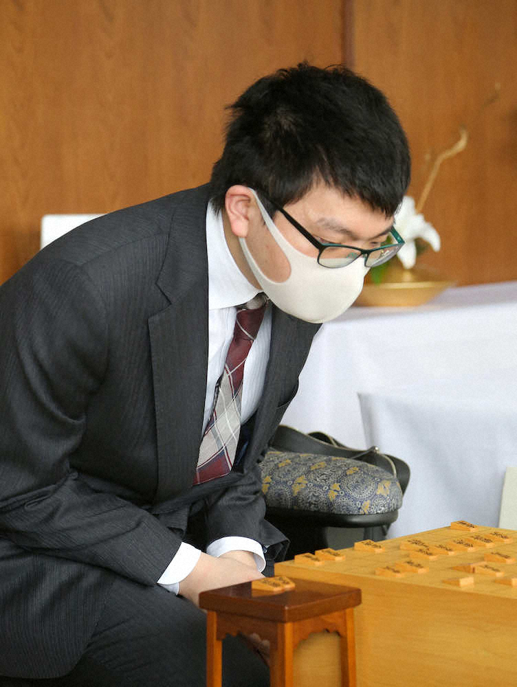 【画像・写真】永瀬王座、連勝でシリーズ通算2勝目！　渡辺王将を110手で破る　第70期王将戦7番勝負第5局