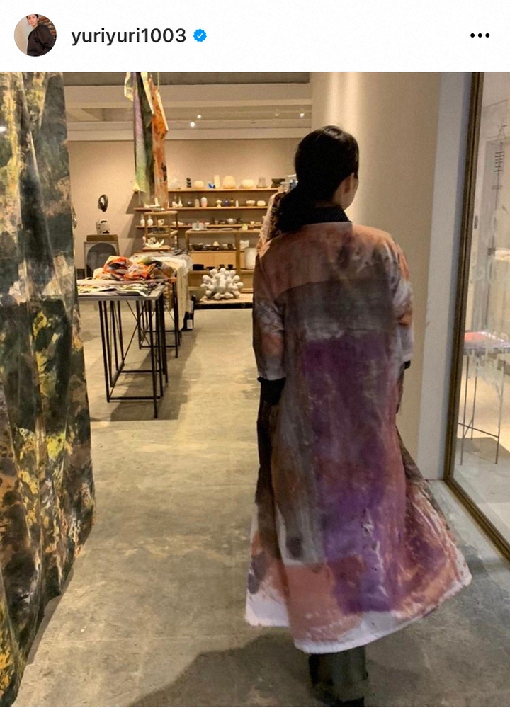 【画像・写真】石田ゆり子　「すべて一点もの」着物コート着こなす姿に…「お似合い」「大人の貫禄」
