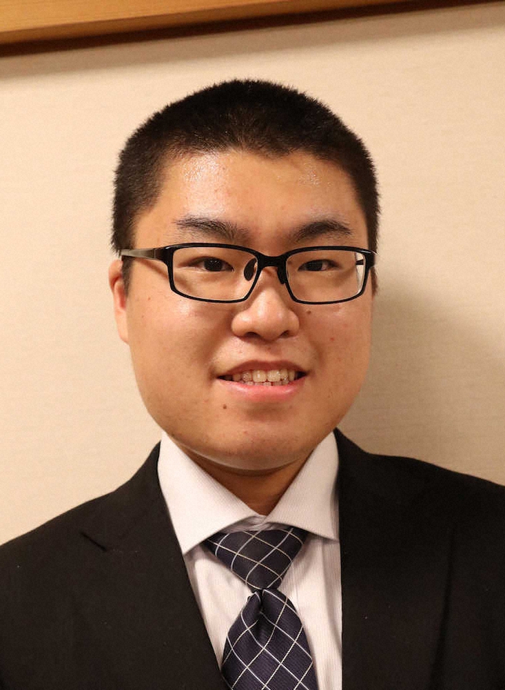 【画像・写真】王将戦第6局記録係は18歳・高田三段、昇段の原動力は藤井2冠「最新型の戦い方教わった」