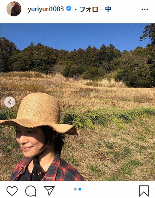 【画像・写真】石田ゆり子　“農業ガール”スタイルで元気に4月スタート！フォロワー称賛「何してもキュート」