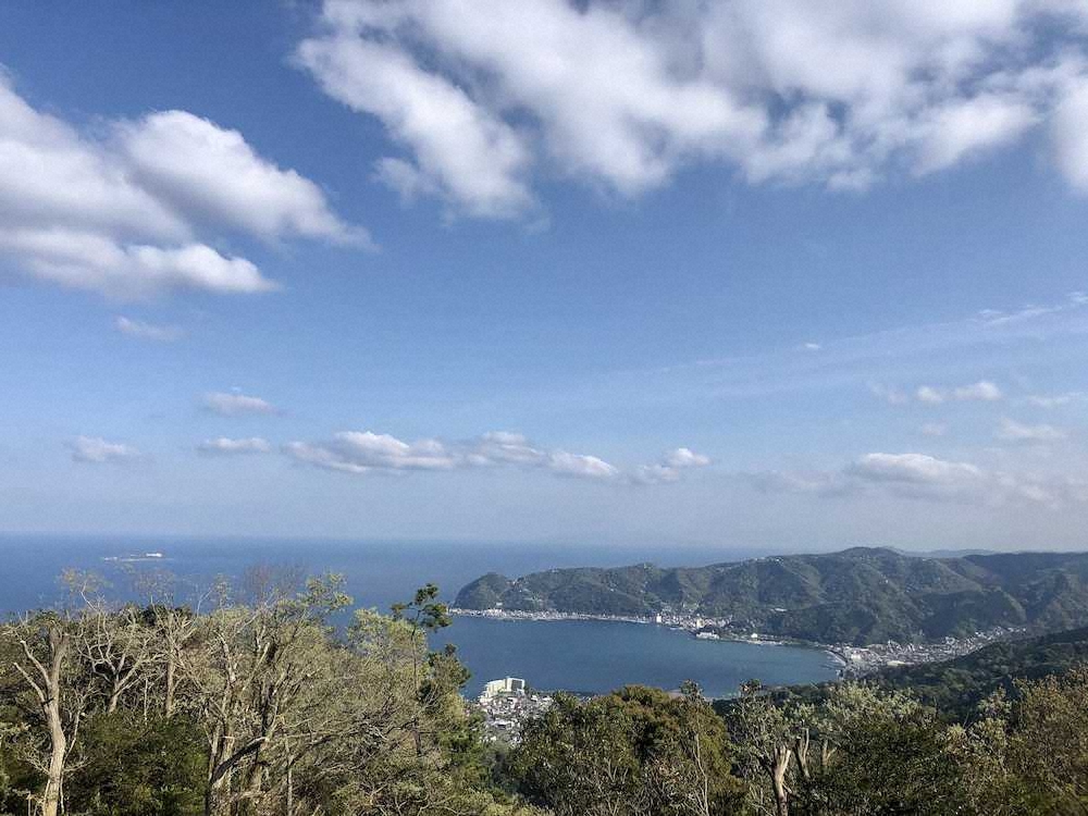 橋田壽賀子さんの自宅付近から見える熱海の海の景色