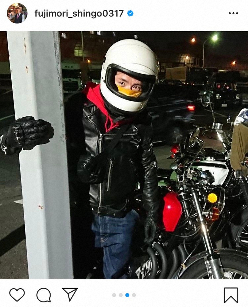 【画像・写真】藤森慎吾　愛車「ヨンフォア」を駆って夜桜ツーリングへ　「バイク姿もカッコいい」の声