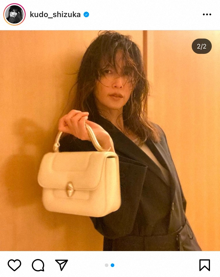 【画像・写真】工藤静香　濡れ髪風ショット披露　フォロワー「超色っぽい」「雑誌の表紙みたい」