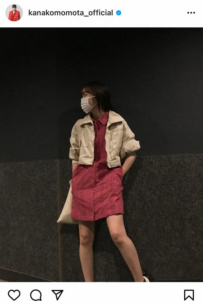 【画像・写真】ももクロ百田夏菜子　赤のミニワンピ姿からの美脚に「ナマ足綺麗」「足細い」「パリコレのモデルさん」の声