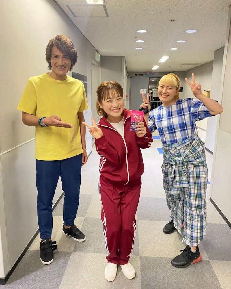 【画像・写真】丸山桂里奈　鈴木奈々と夫との3ショット披露　「これからもずっと背中見させてください」
