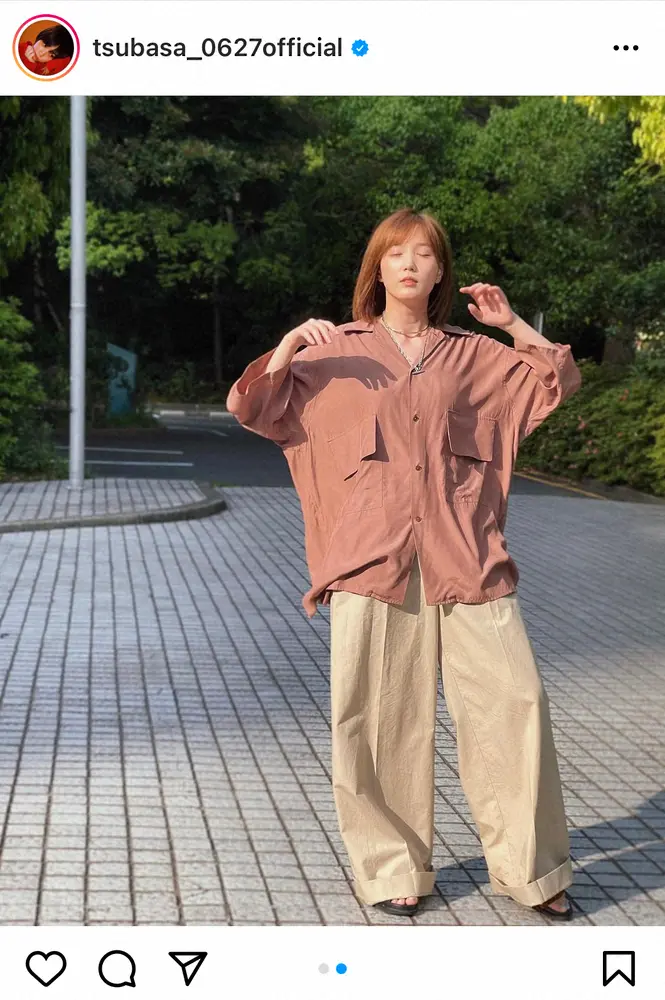 【画像・写真】本田翼　メンズシャツ着こなしたゆったりコーデ　自然体な雰囲気に「素敵」「ゆるっと感がいい」