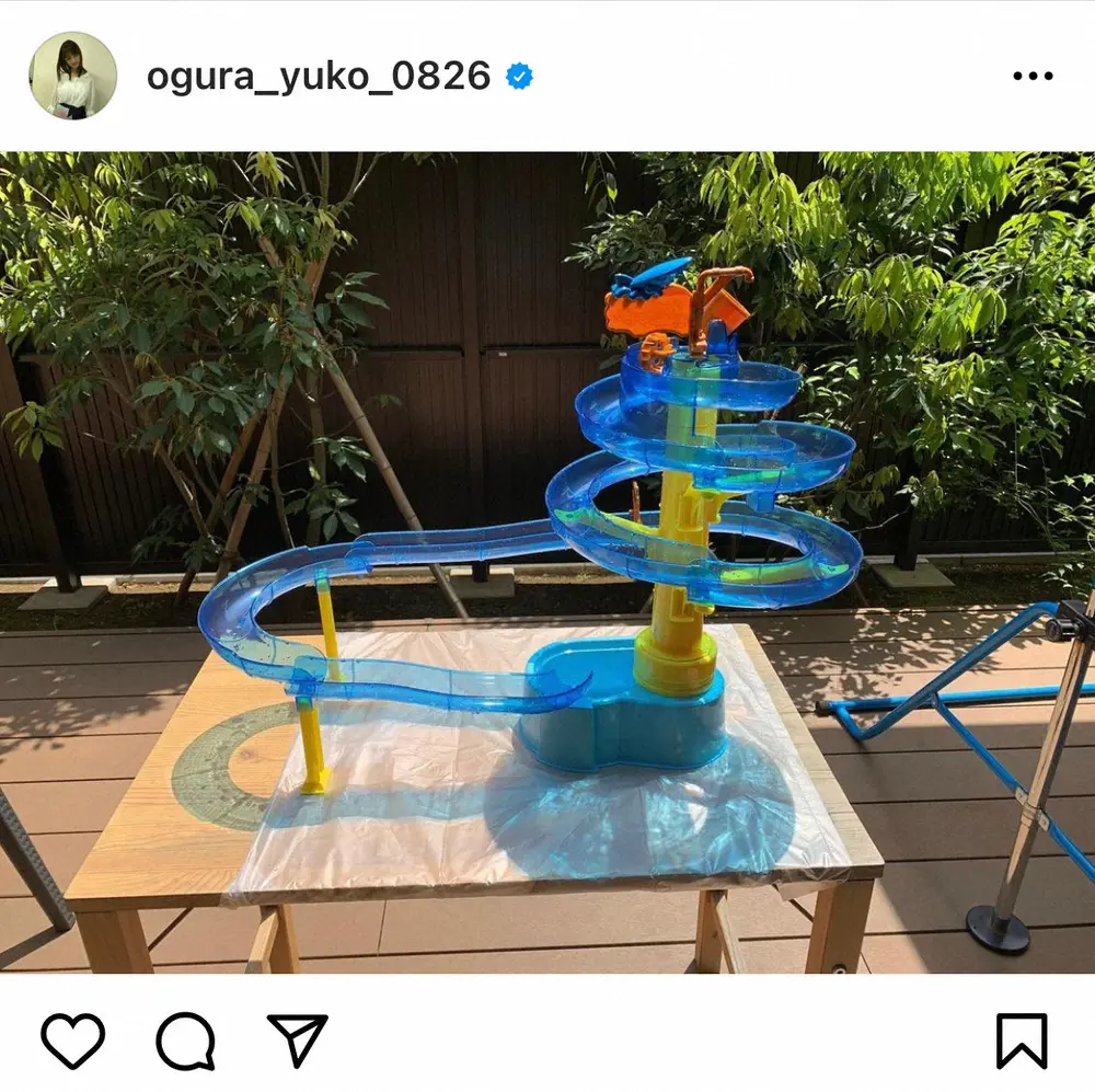 【画像・写真】小倉優子　子どもたちと今年初の流しそうめん　ウォータースライダー型「楽しそう！」の声