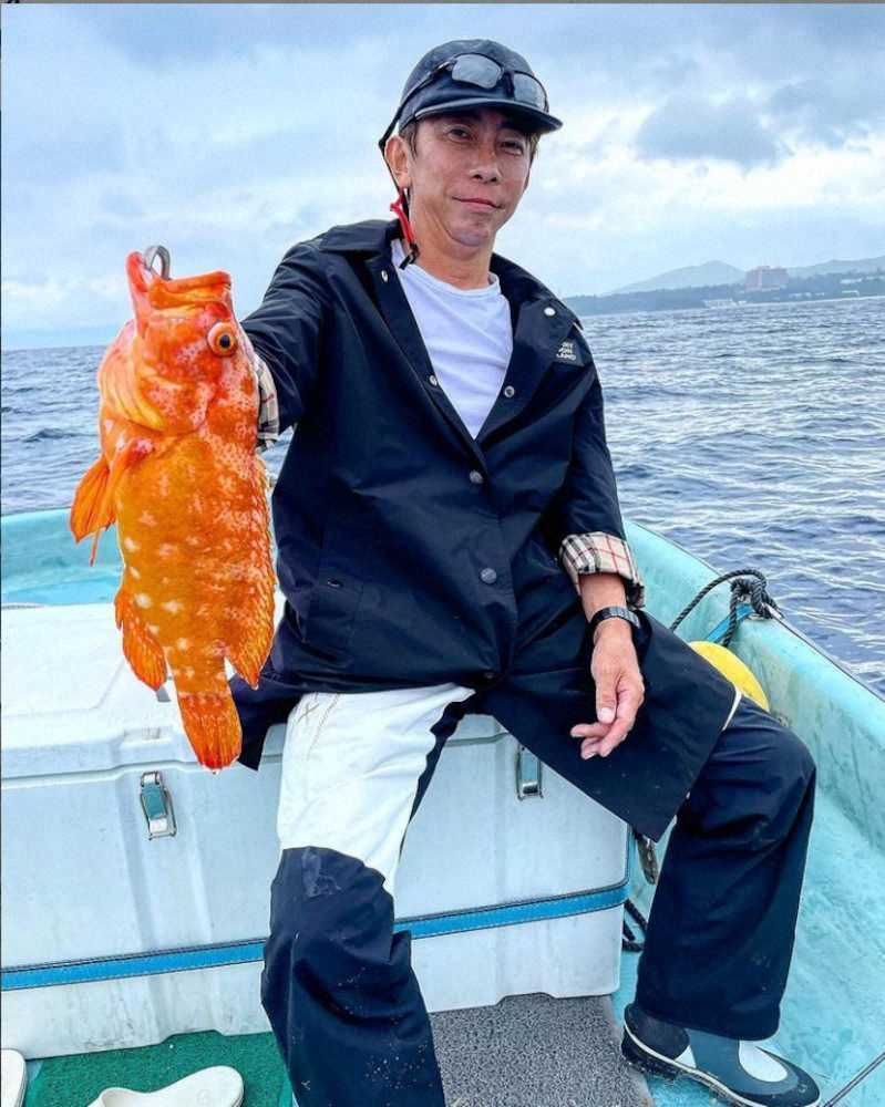 エイベックス 松浦勝人会長が紺綬褒章を受章 漁業に役立てて 杵築市 九十九里町へ寄付 スポニチ Sponichi Annex 芸能