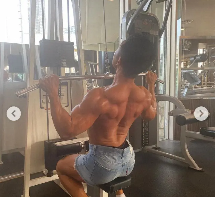 【画像・写真】なかやまきんに君　チャンピオンの“肉体美”に「腹筋板チョコじゃん」「バキバキやないかい」の声