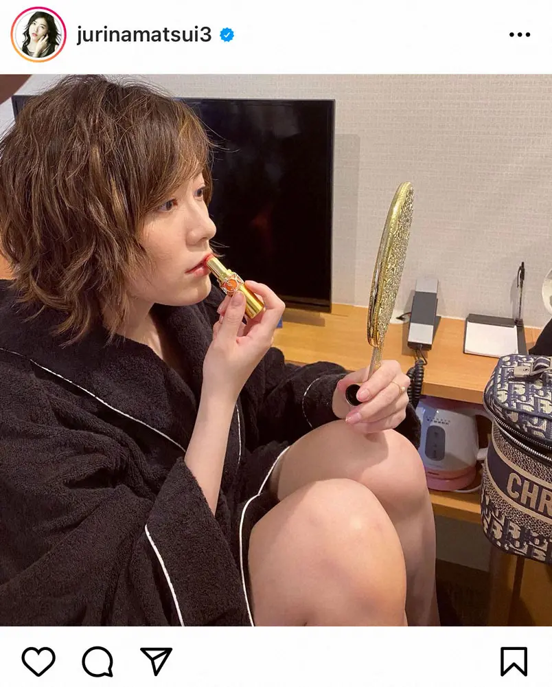 【画像・写真】松井珠理奈　バスローブ着てリップ塗る姿に「彼女感すごい」「綺麗な足」「直視できん！」の声