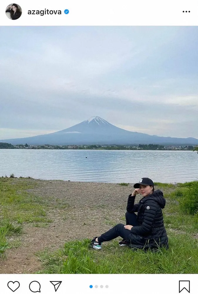 【画像・写真】ザギトワ、富士山を満喫　絶景バックに笑顔…「素敵な景色」「かわいい!!」の声