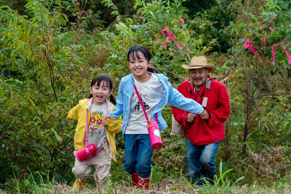 【画像・写真】【明日6月8日のおかえりモネ】第17話　耕治、街で亮とバッタリ　そこには…三生、未知との“差”に落胆