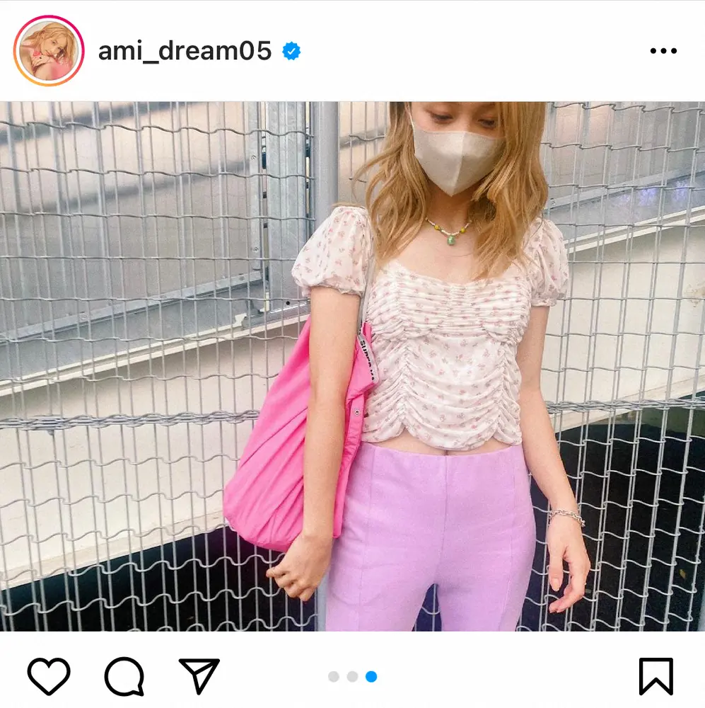 【画像・写真】Dream　Ami　おへそチラ見せコーデ披露に「ピンク似合う」の声　ミキ・昴生もいいね！