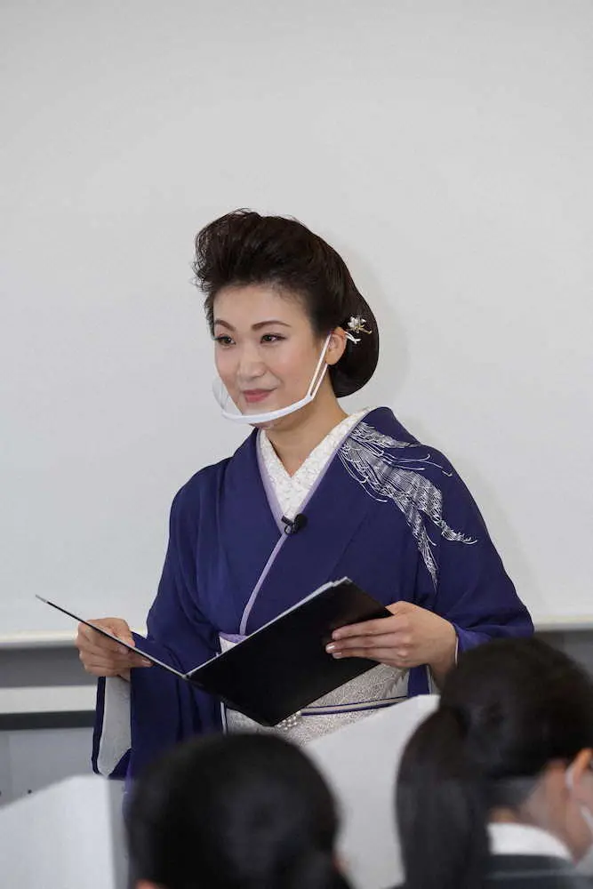 【画像・写真】市川由紀乃　高校吹奏楽部とコラボ「一緒に思い出づくりができた」