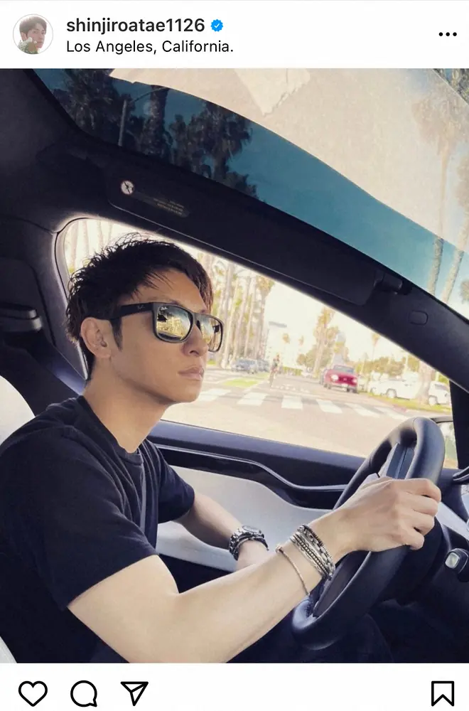 【画像・写真】AAA與真司郎　「ドライブデートしませんか？」運転姿公開　ファン大興奮「今すぐLA行くからまってて」