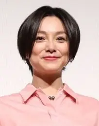 【画像・写真】本上まなみ コロナ禍で本が…築100年の自宅「すごいことに」「底が抜けないかドキドキ」